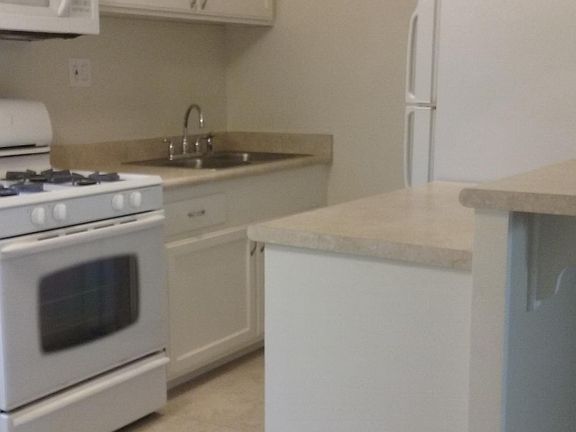 2nd image of 2750 Grand Ave