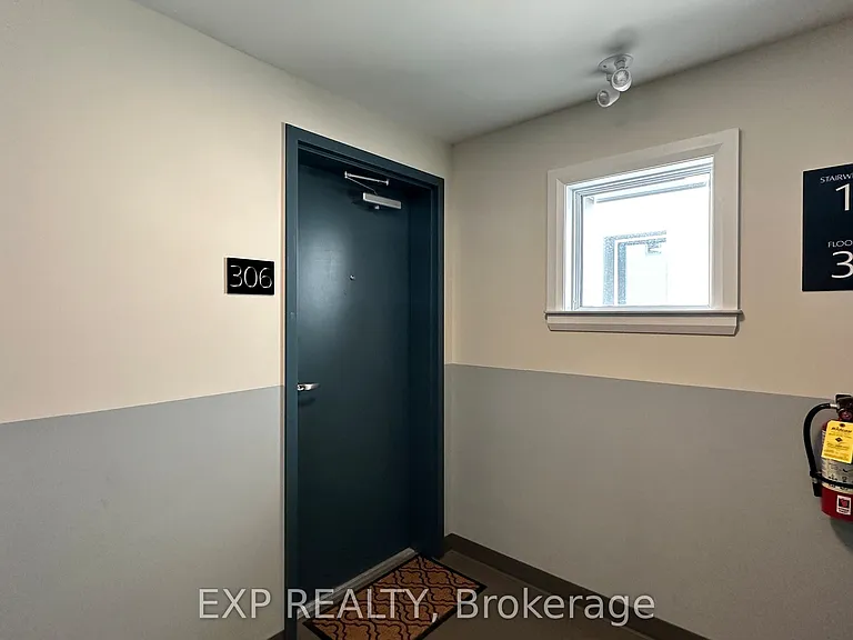 33 Maple Grove Rd #204 — Photo 2