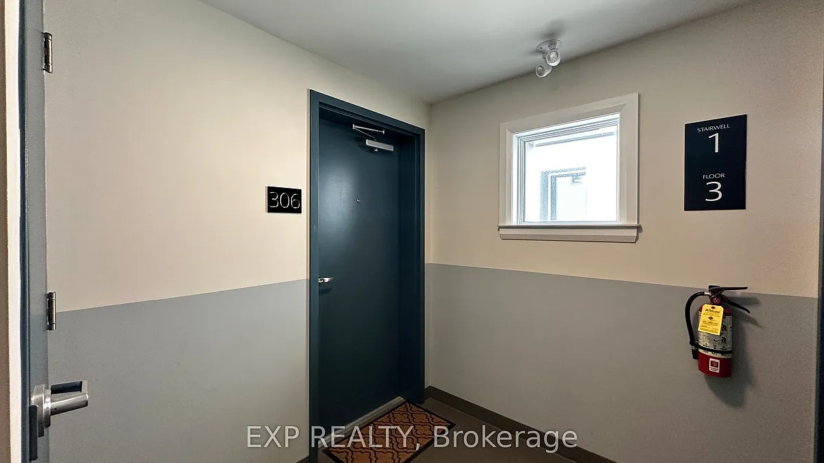 Building Photo - 33 Maple Grove Rd #204