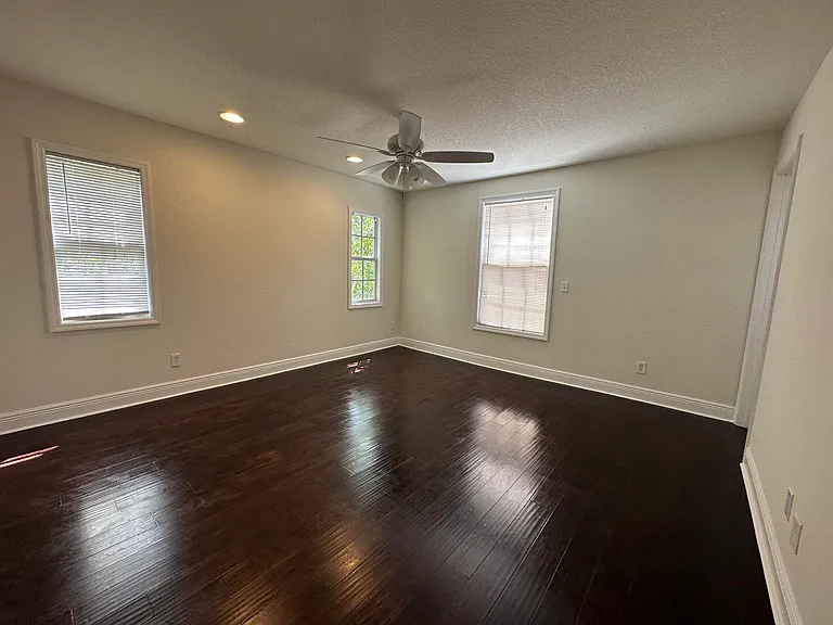 340 Walton Blvd — Photo 9