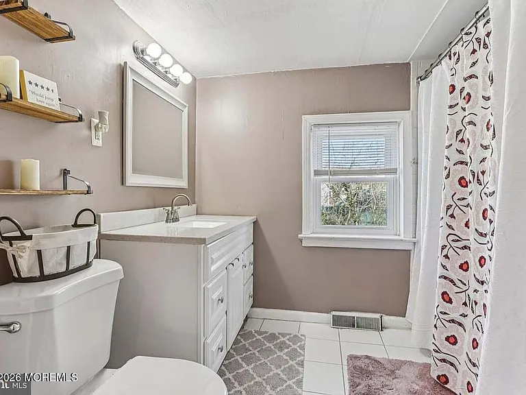 36 Browning Ave — Photo 14