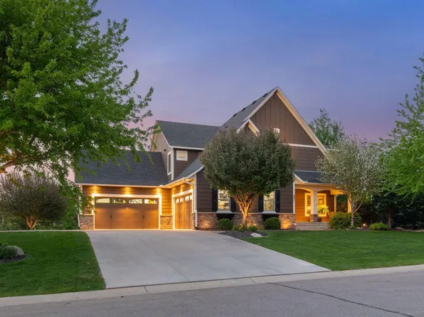 2971 Fairway Dr, Chaska, MN 55318