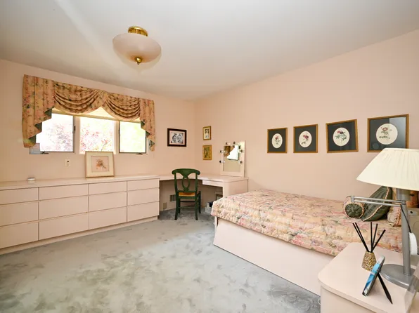 29 Kansas Place image 11 of 24