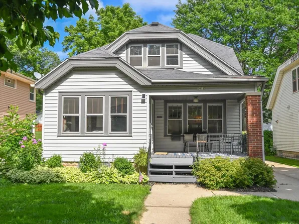 2016 North 84th STREET, Wauwatosa, WI 53226