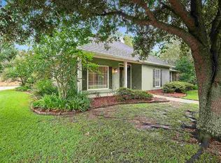 5268 Hunters Park Ave, Baton Rouge, LA 70817