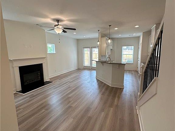 2nd image of 5784 Calle Vista Dr