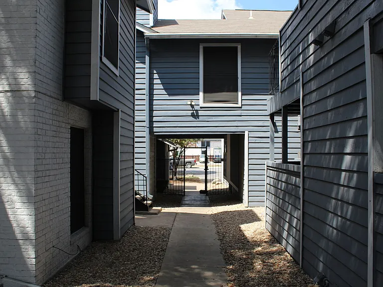 Ventura North — Photo 24