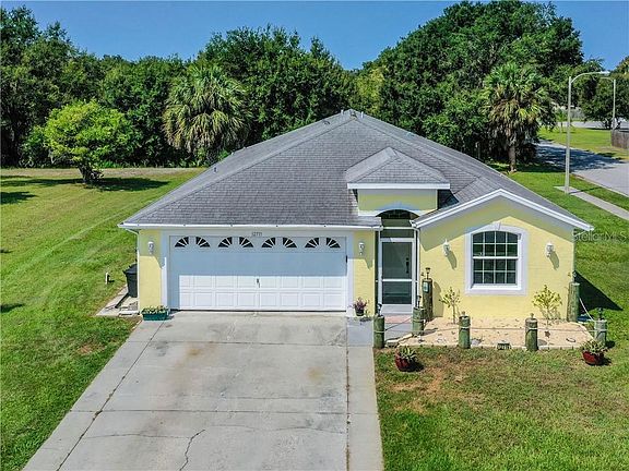3rd image of 12719 Blue Pine Cir