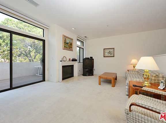 3rd image of 6709 Hannum Ave