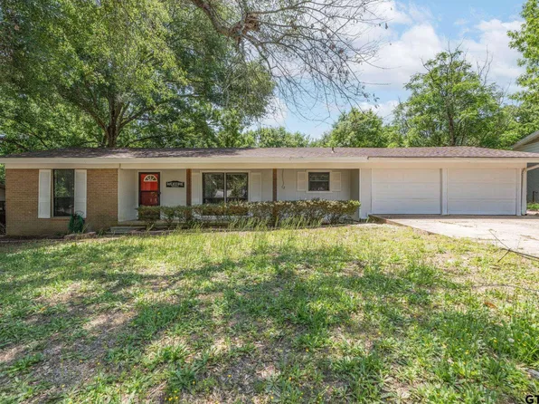 511 Colonial Dr, Athens, TX 75751