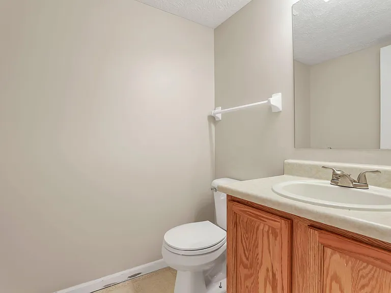 522 Farm Hill Ct — Photo 18