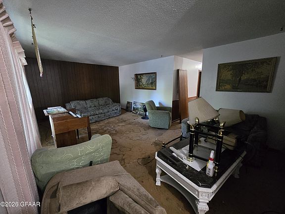 4th image of 1702 20th Ave S