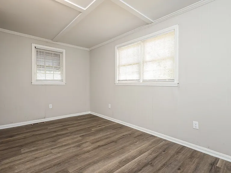 722866_025_bedroom_13340334.jpg