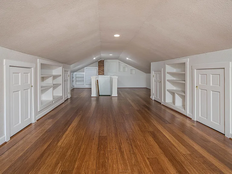166 Flint St — Photo 21