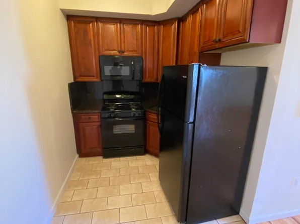 222 Van Horne Street image 9 of 11