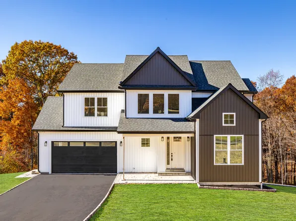 22 Elaine Court, Prospect, CT 06712