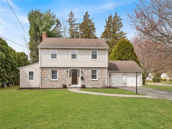 281 Spring Green Rd, Warwick, RI 02888