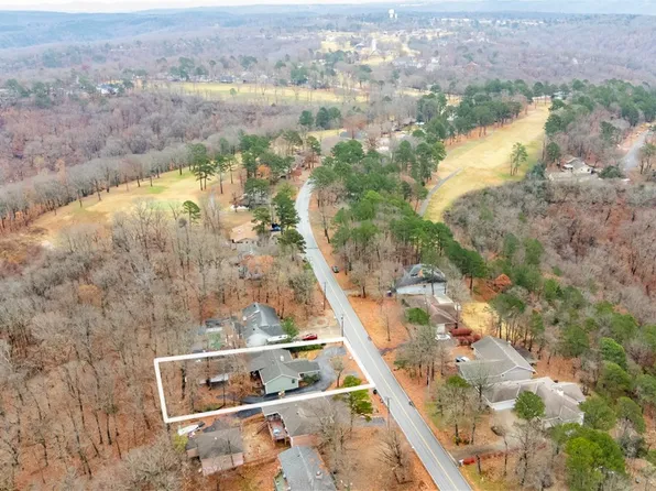 142 Holiday Island Dr, Holiday Island, AR 72631