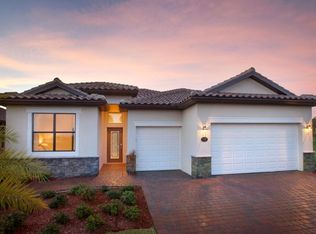 304 Whispering Palms Ln, Bradenton, FL 34212