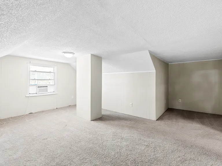 257 Jefferson St — Photo 22