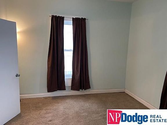 5th image of 2526 A Ave