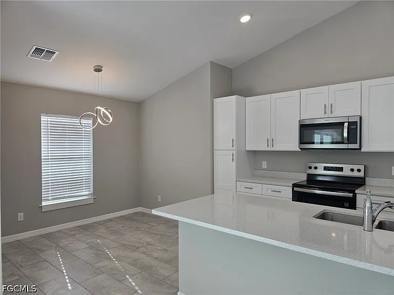 4309 NE 20th Court Cpe — Photo 6