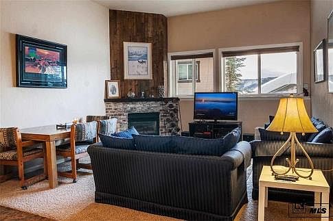 4th image of 3025 Columbine Dr Unit 23