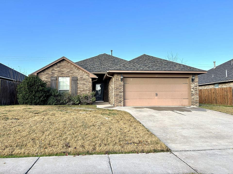 1st image of 2407 SW Edinburough Dr