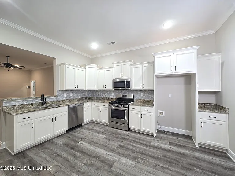 5175 Watson View Dr — Photo 5