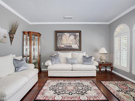 4th image of 314 Bay Spring Dr