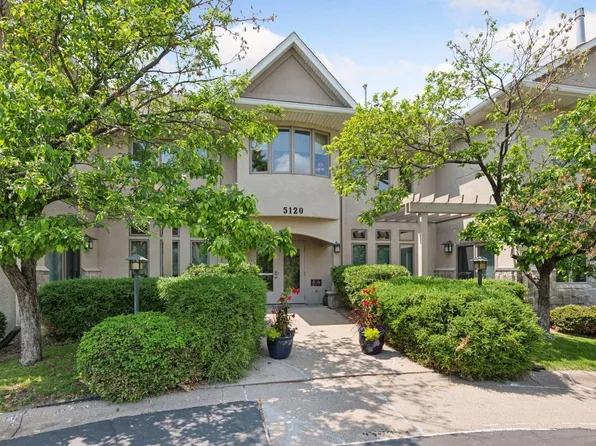 5120 France Ave S APT 202, Edina, MN 55410