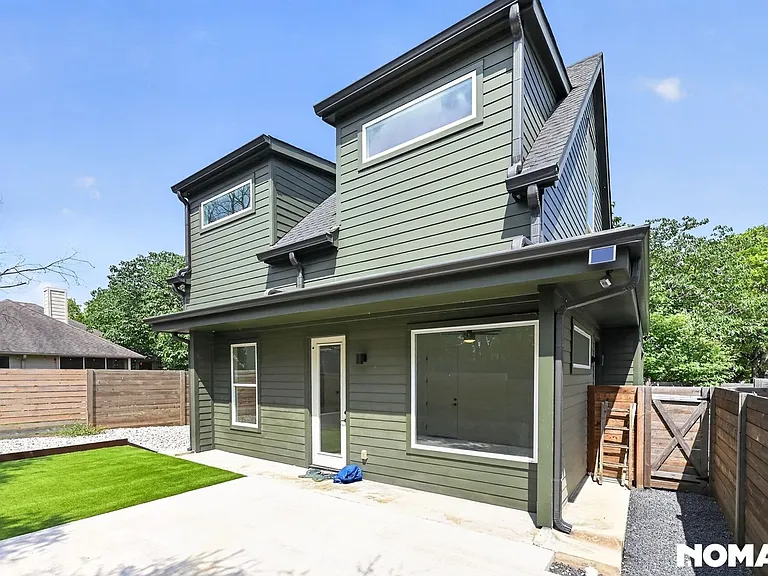 3417 Elija St #2 — Photo 4