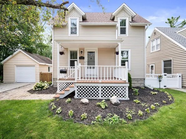 3127 North 90th STREET, Milwaukee, WI 53222