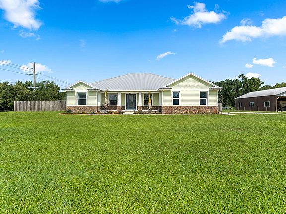 3rd image of 2520 Tammy Drive