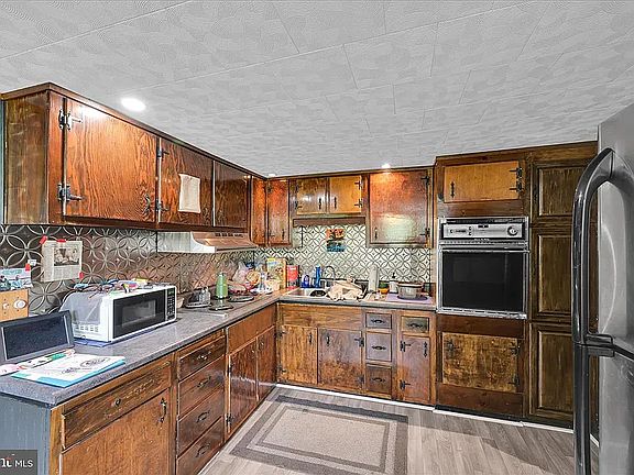 5th image of 195 Johns Estate Rd APT 3