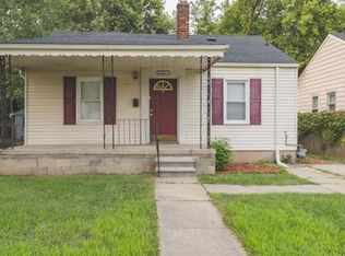 18557 Kenosha St, Harper Woods, MI 48225
