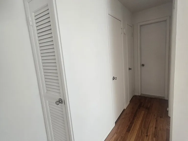 33 Bay Ter #1-A — Photo 8