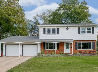 5841 Webster St, Downers Grove, IL 60516