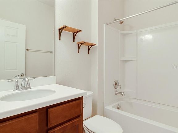 5th image of 1009 Salamanca Pl