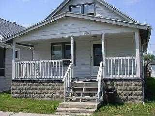 2nd image of 2611 York St