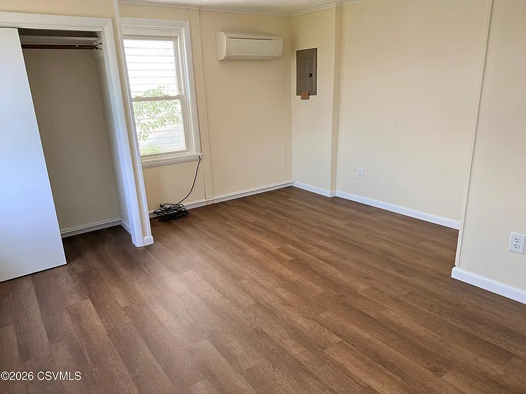 1010 Ash St — Photo 14