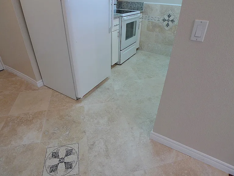 Villa De Adel Apts — Photo 74