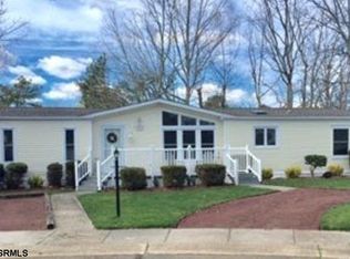 18 Forest Ct, Mays Landing, NJ 08330
