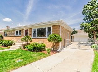 7508 W Kirk Dr, Niles, IL 60714