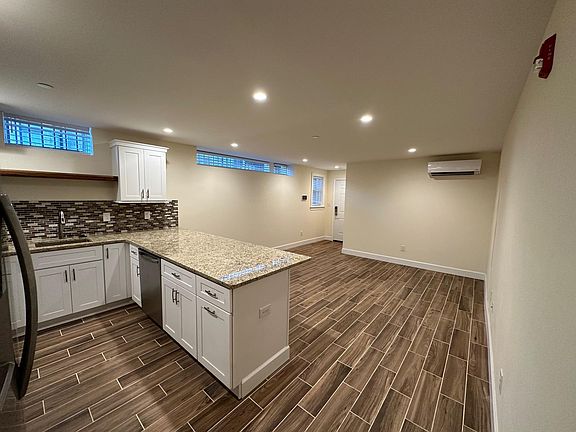4th image of 340 S 21st St #1B