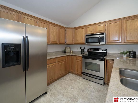 4th image of 1856 N 176th Ct