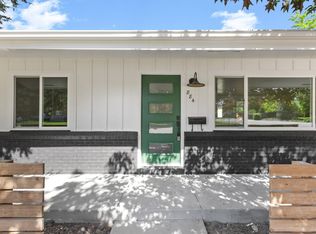 884 S Ivy St, Denver, CO 80224