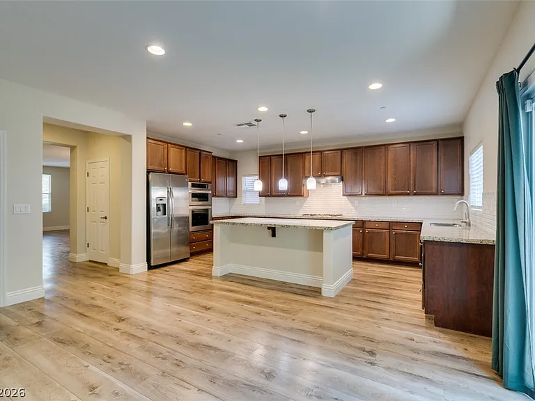 2884 Green Falls Ave — Photo 13