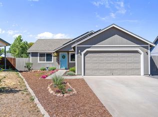 1215 SW 32nd Ct, Redmond, OR 97756