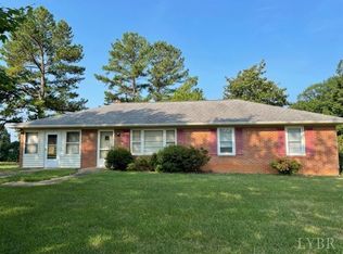337 Cedar Cove Ln, Spout Spring, VA 24593